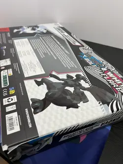Pokemon TCG Unova Heavy Hitters Premium Collection (Costco Exclusive) - Image 4