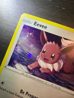 Pokemon TCG Eevee SWSH127 Black Star Promo (With Swirl) NM - Image 3