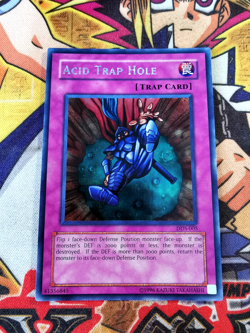 Acid Trap Hole dds-005 (NM+/LP) Secret Rare Yu-Gi-Oh! - Image 1