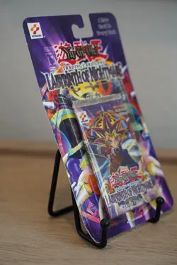 2002 Yugioh LON 1st Edition Labyrinth of Nightmare Blister Pack Sealed TCG - Image 4