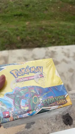 Display Pokemon EB07 : Evolution Celeste - Anglais - Image 2