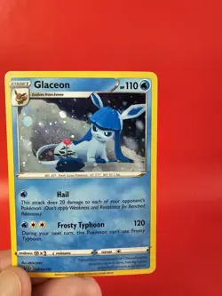 Glaceon SWSH192 Black Star Promo Pokemon Card - Immaculate Holofoil and swirl. - Image 5