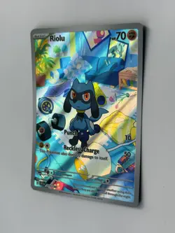 Riolu 215/198 - 🌊 Scarlet & Violet Illustration Rare Pokemon TCG 🖤 - NM - Image 3