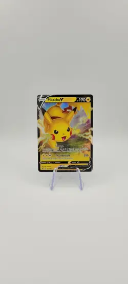 Pokemon TCG: Pikachu V 043/185 Vivid Voltage - Ultra Rare - NM - Image 3