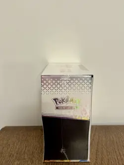 Pokemon Prismatic Evolutions ETB Elite Trainer Box Brand New Factory Sealed - Image 4