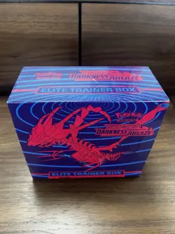 Pokemon TCG Sword & Shield—Darkness Ablaze Elite Trainer Box English - Image 1