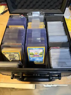 MASSIVE POKEMON COLLECTION - 30 Card Lot - Rare TCG - Image 5