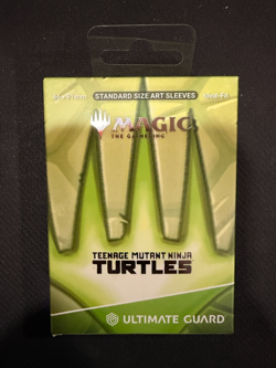 WotC Magic: The Gathering: TMNT Art Sleeves - Turtle Planeswalker Symbol (100) - Image 1