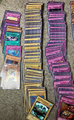 LARGE LOT OF 750+ YU GI OH YUGIOH CARDS 1996 SOME FOIL - Image 2