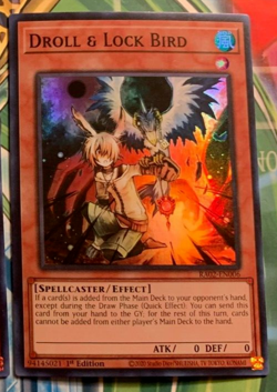 Droll & Lock Bird - Super Rare - Yugioh - Image 1