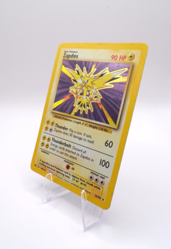 1999 Pokemon TCG Base Set Zapdos Holo Rare 16/102 - Image 2