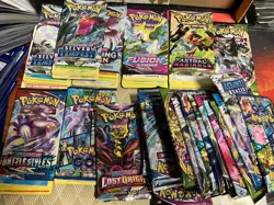Pokemon Lot 200 Cards! guaranteed ultra rare v/vmax/vstar and holofoil - Image 2