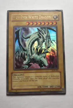 Konami Blue-Eyes White Dragon LOB-001 Ultra Rare English Unlimited 3000/2500 - Image 1