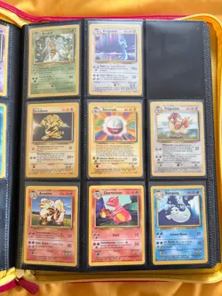 Pokemon TCG, damaged, Charizard 4/102 Base Set Holo plus a Base Set collection - Image 5