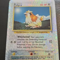 The Pokemon Company Pokemon TCG Pidgey 85/110 Legendary Reverse Holo 40 HP - Image 1