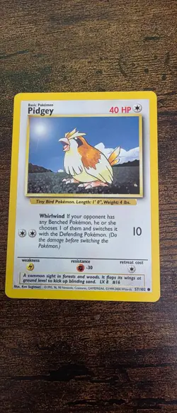 Pidgey 57/102 Common Base Set Unlimited Pokemon Lightly Played - Image 1