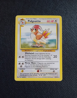 Pokemon Card Vintage Pidgeotto 22/102 Base Set Rare NM - Image 1