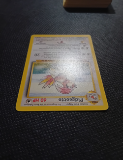 Pokemon Card Vintage Pidgeotto 22/102 Base Set Rare NM - Image 2