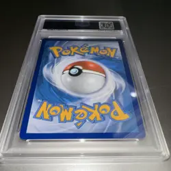 Pokemon TCG 2022 SWSH Promo Umbreon V SWSH203 Holo PSA 9 English Card - Image 2