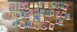 Yugioh Lot Of 150+ Cards Spanish Cards Holos, Rares, Commons, Vintage Mostly LP - Image 1