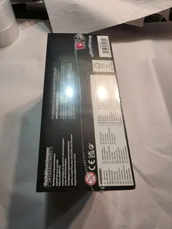 Pokemon TCG Evolving Skies Pokemon Center Elite Trainer Box English 2021 - Image 4