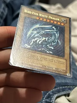 Blue-Eyes White Dragon SDK-001 Ultra Rare MP Yugioh Card - Image 3
