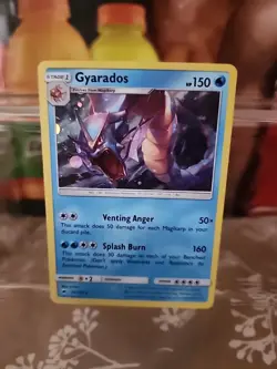 Pokemon Cards Gyarados Holo 33/147 S&M Burning Shadows NM - Image 1