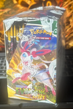Pokemon Sword & Shield Evolving Skies Booster Box 36 Packs FACTORY - Image 2