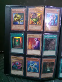 Konami Yu-Gi-Oh! TCG Vintage And Rare Halo Card Collection - Image 3