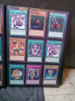 Konami Yu-Gi-Oh! TCG Vintage And Rare Halo Card Collection - Image 4