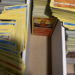 550+ Pokemon Cards Bulk Lot Collection Random Cards No Energy Yellow Borders🔥 - Image 4