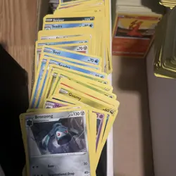 550+ Pokemon Cards Bulk Lot Collection Random Cards No Energy Yellow Borders🔥 - Image 1