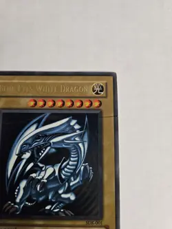BLUE EYES WHITE DRAGON SDK 001 DAMAGED YU GI OH - Image 3