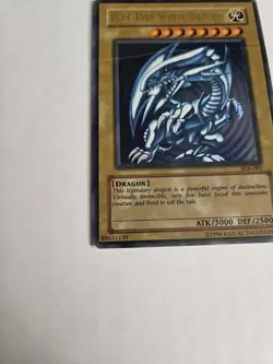 BLUE EYES WHITE DRAGON SDK 001 DAMAGED YU GI OH - Image 5