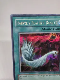 Yugioh Harpie's Feather Duster SDD-003 Secret Rare Vintage Promo! TCG Prismatic - Image 2