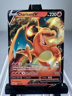 Pokemon TCG Charizard V #018/159 SWSH Crown Zenith NM - Image 1