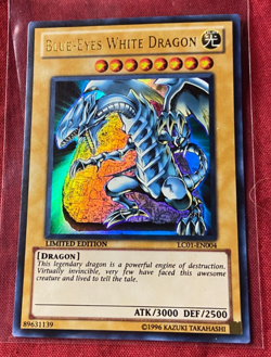 1996 TCG LIMITED EDITION BLUE-EYES WHITE DRAGON HOLO RARE #LC01-EN004 B5 - Image 1