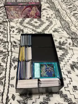 Lot of 600 Yugioh Cards, Commons, Rares, and Holographics. In Great Condition, - Image 2