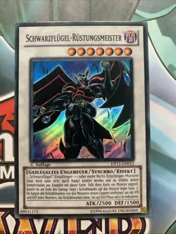 Yu-Gi-Oh! Schwarzflugel-Rustungsmeister DP11-DE013 Super Rare 1. Auflage Ex - Image 1