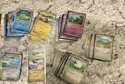 Pokemon TCG Holo/Reverse Holo Rares And Uncommon 400+ Card Lot - Image 3