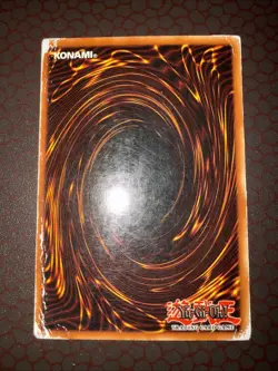 Yu-Gi-Oh! Dark Magician (Misprint Foil Shift) -SDY- Ultra - Unlimited DAMAGED! - Image 4