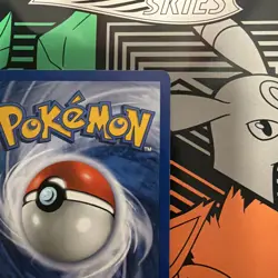 2000 POKEMON BASE SET 2 #1 ALAKAZAM-HOLO SWIRL In Crotch - Image 4
