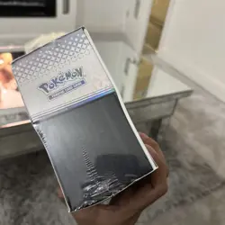Pokemon TCG Prismatic Evolutions Elite Trainer Box - New Sealed description - Image 4