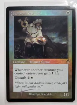 MTG - Innistrad Remastered: Lunarch Veteran/Luminous Phantom Double-Sided - Foil - Image 1