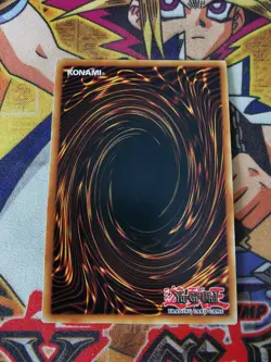 Dark Magician ygld-enb02 1st Edition (NM/VLP) Ultra Rare Yu-Gi-Oh! - Image 2