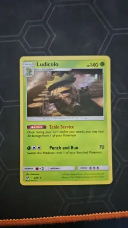 Ludicolo Holo Rare Card 2/18 Detective Pikachu NM Condition - Image 1