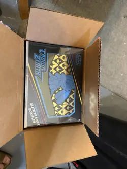 Pokemon TCG Crown Zenith Pokemon Center Elite Trainer Box - Verified Case - Image 5