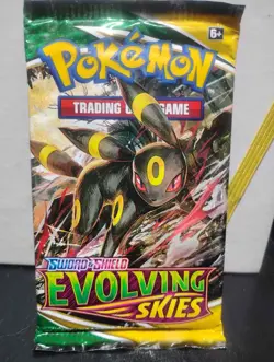 Sealed Pokemon TCG Sword & Shield Evolving Skies Booster Pack Umbreon Art - Image 1