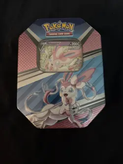 V Heroes Tin - Sylveon V - Pokemon TCG - Image 1
