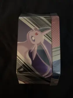 V Heroes Tin - Sylveon V - Pokemon TCG - Image 2